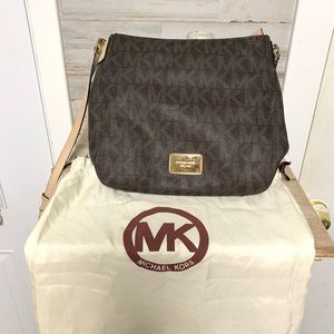 Michael Kors Crossbody
